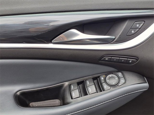 Used 2024 Buick Enclave Premium image 38