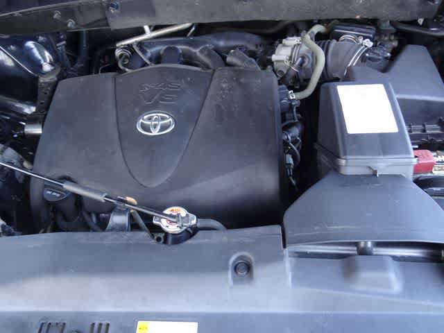 Used 2019 Toyota Highlander LE AWD/4WD image 33