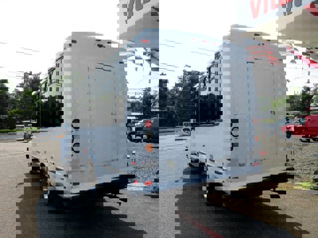 Used 2009 Chevrolet Kodiak C4500 2WD Regular Cab image 4