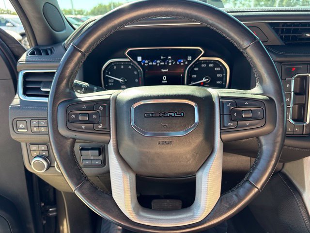 Used 2021 GMC Yukon Denali w/ Denali Premium Package AWD/4WD image 15