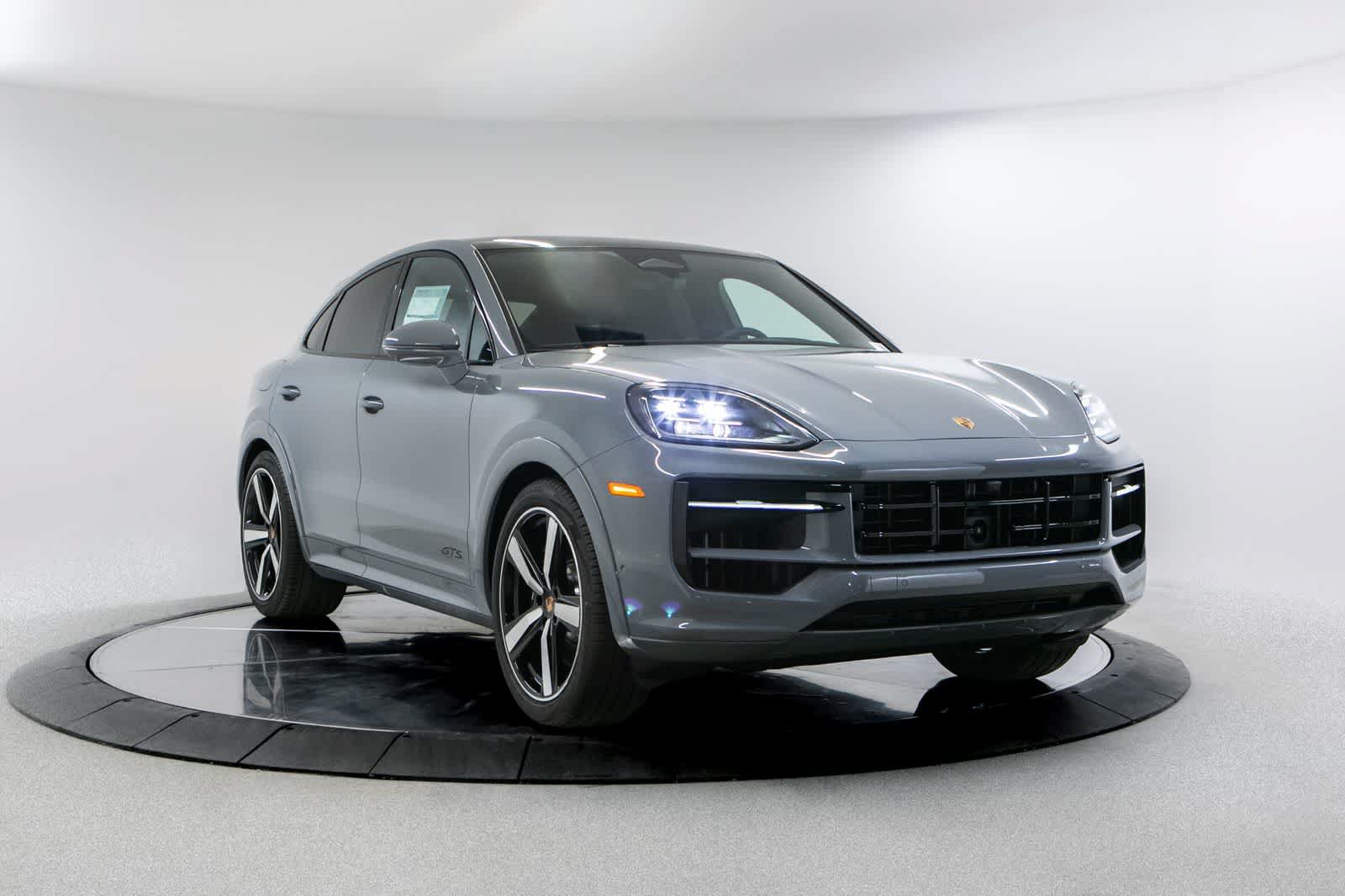New 2026 Porsche Cayenne GTS AWD/4WD image 9