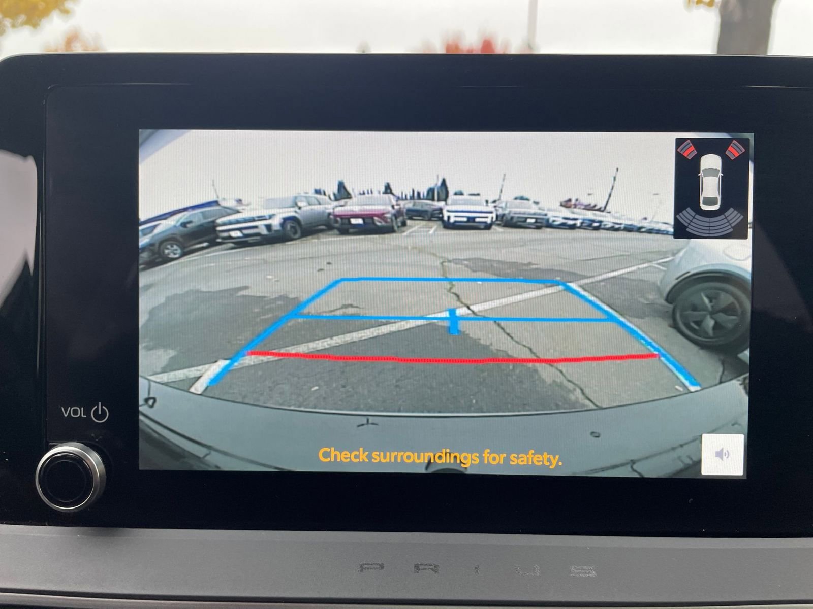 Used 2025 Toyota Prius LE image 17