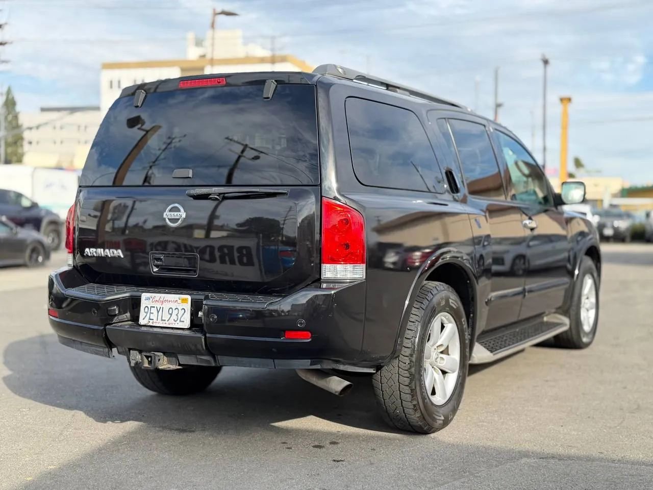 Used 2012 Nissan Armada SV w/ Driver Pkg image 16