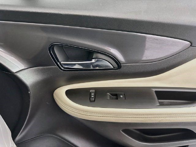 Used 2020 Buick Encore Preferred FWD image 30