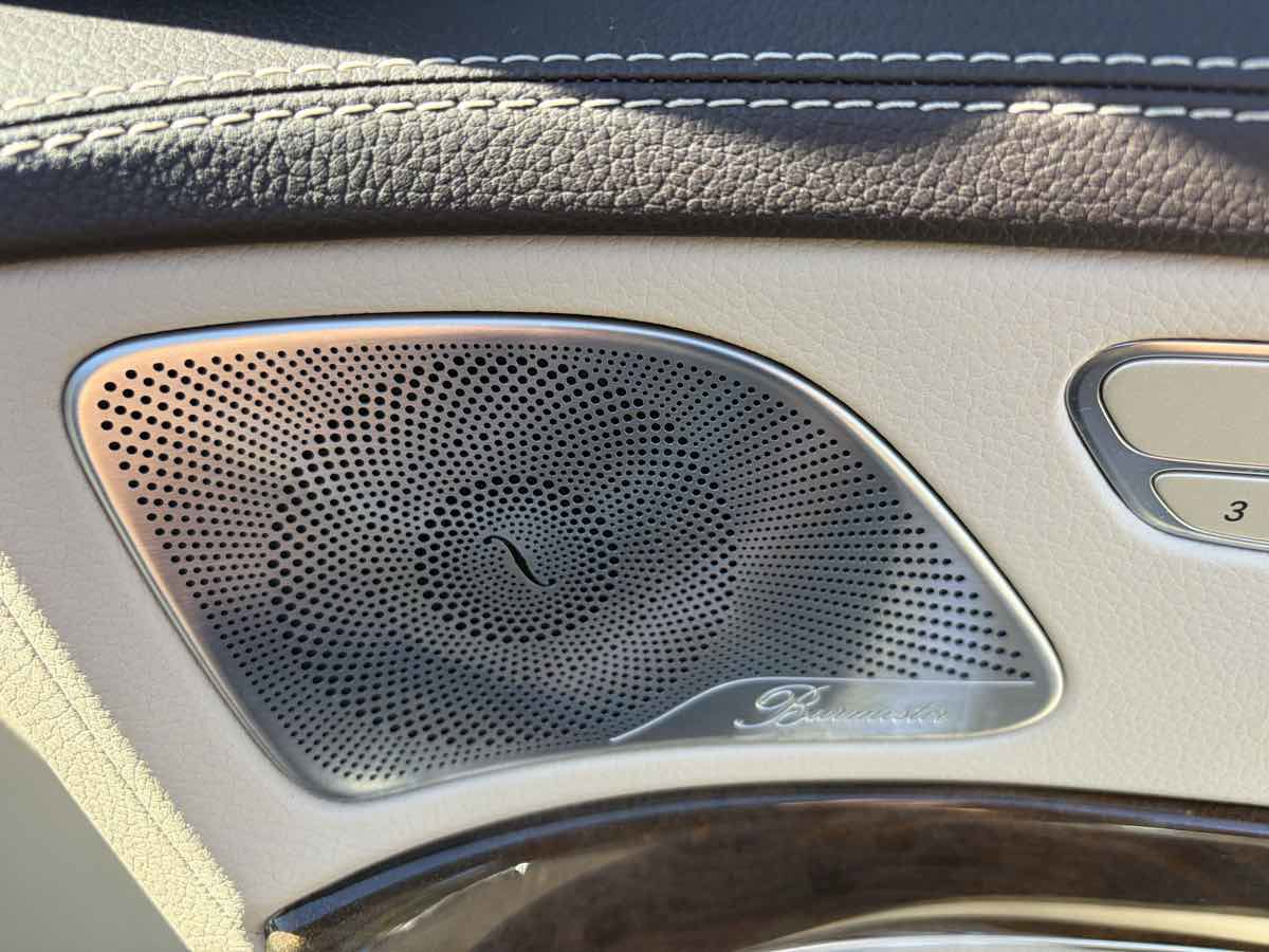 Used 2017 Mercedes-Benz S 550 4MATIC Sedan image 32