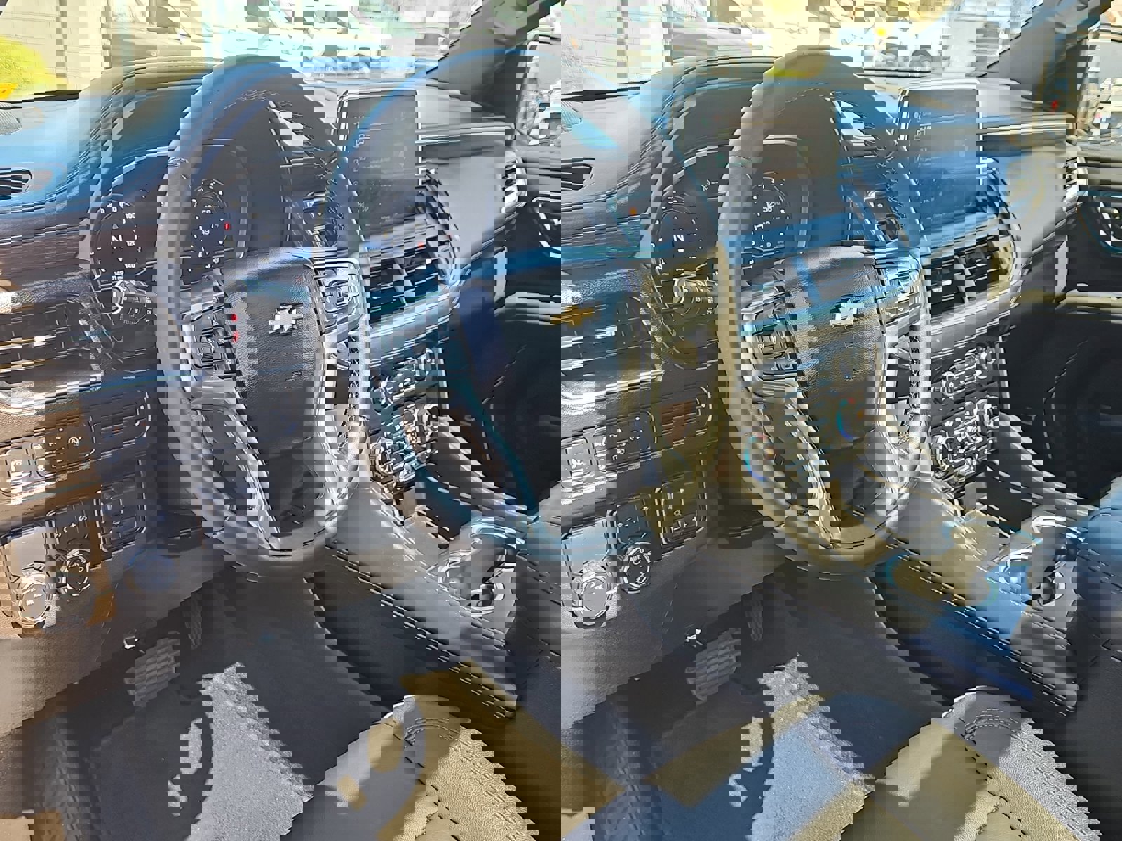 Used 2024 Chevrolet Tahoe LT w/ LT Signature Package image 16