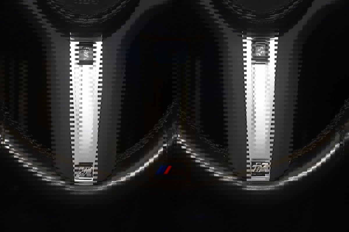 Used 2023 BMW M550i xDrive w/ Executive Package image 47