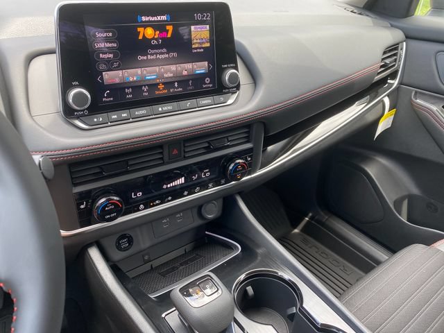 New 2026 Nissan Rogue SV AWD/4WD image 17