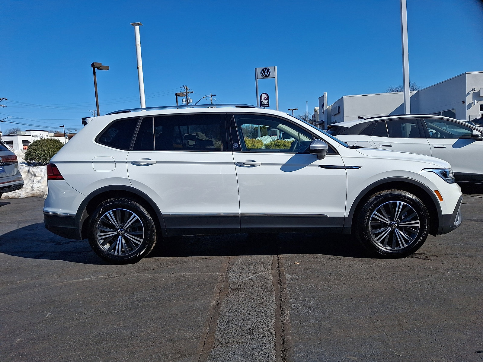 Certified 2024 Volkswagen Tiguan Wolfsburg Edition image 7