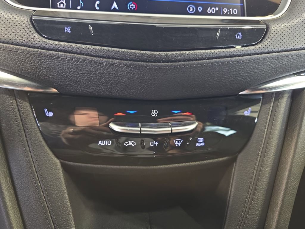 Used 2022 Cadillac XT5 Premium Luxury image 25