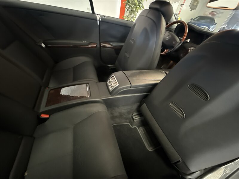 Used 2008 Mercedes-Benz CL 550 image 26