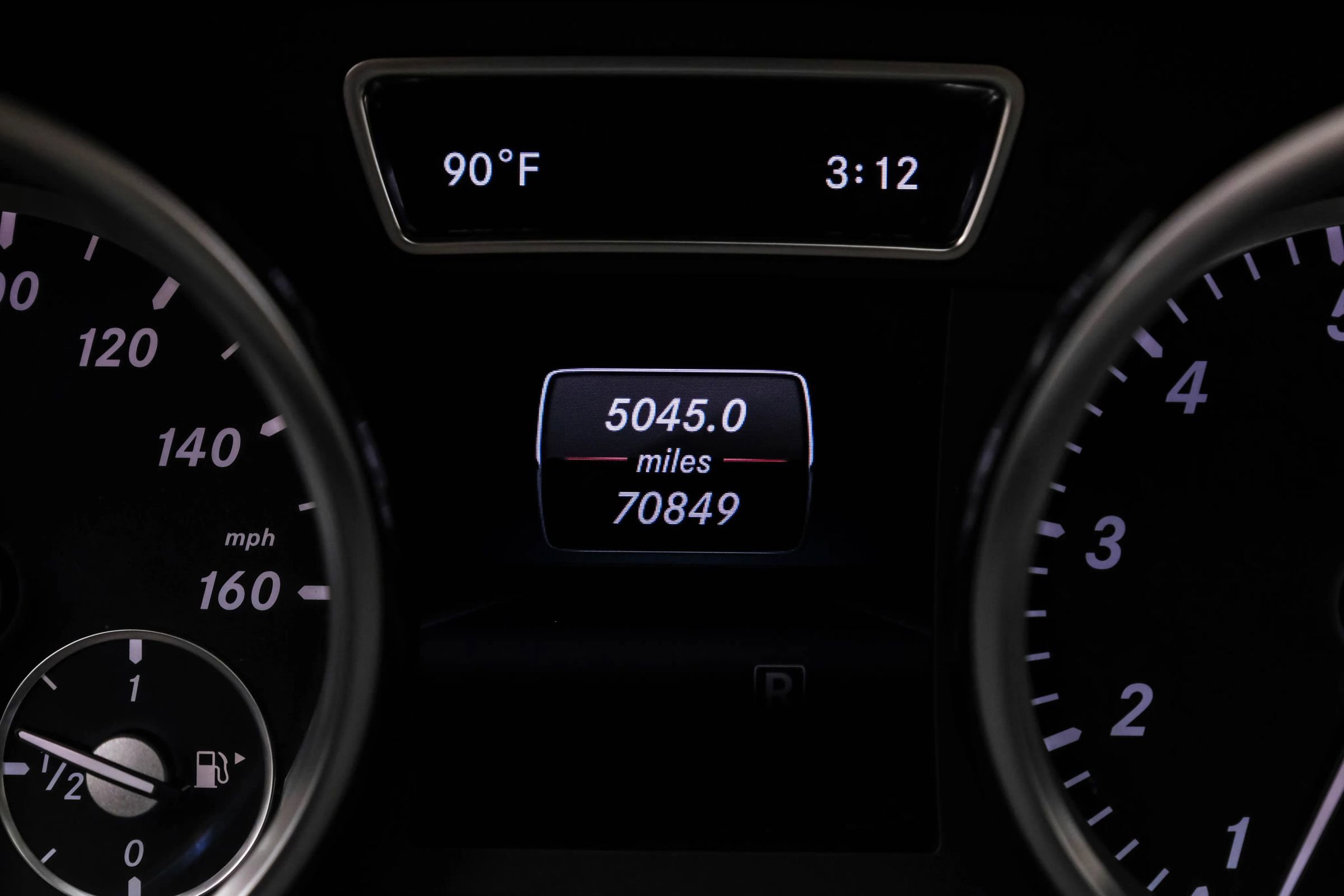 Used 2015 Mercedes-Benz GL 550 4MATIC image 19