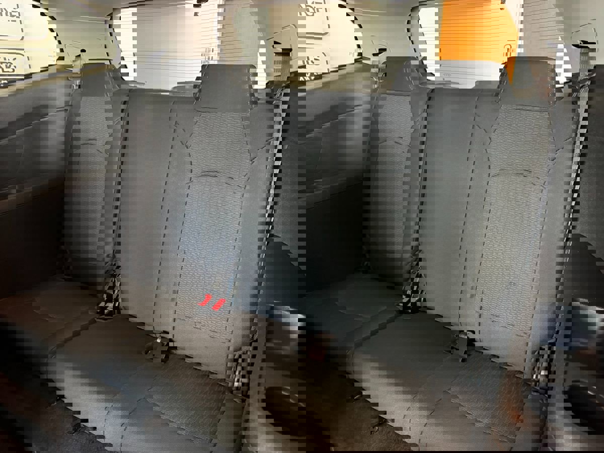 Used 2015 Chevrolet Traverse LT w/ Style and Technology Package image 52