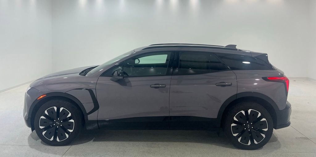 New 2025 Chevrolet Blazer EV RS w/ Super Cruise Package image 2