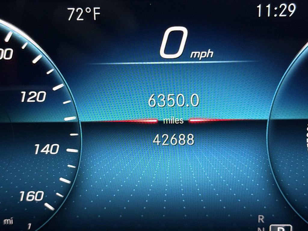 Used 2021 Mercedes-Benz GLA 250 4MATIC image 40