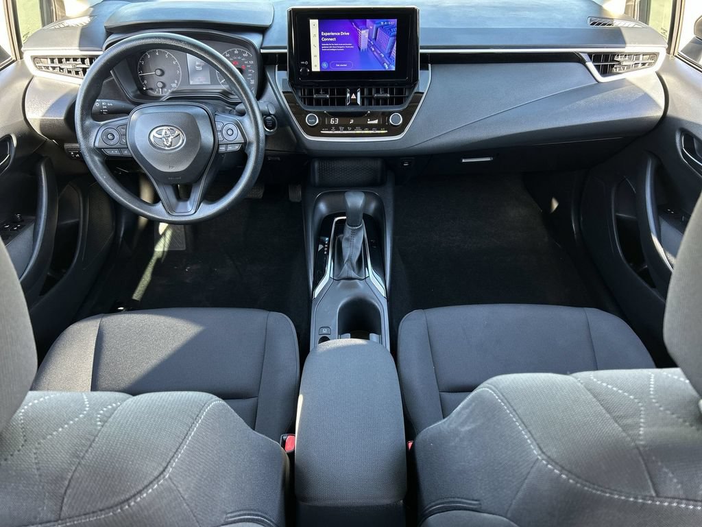 Used 2025 Toyota Corolla LE w/ Convenience Package FWD image 20