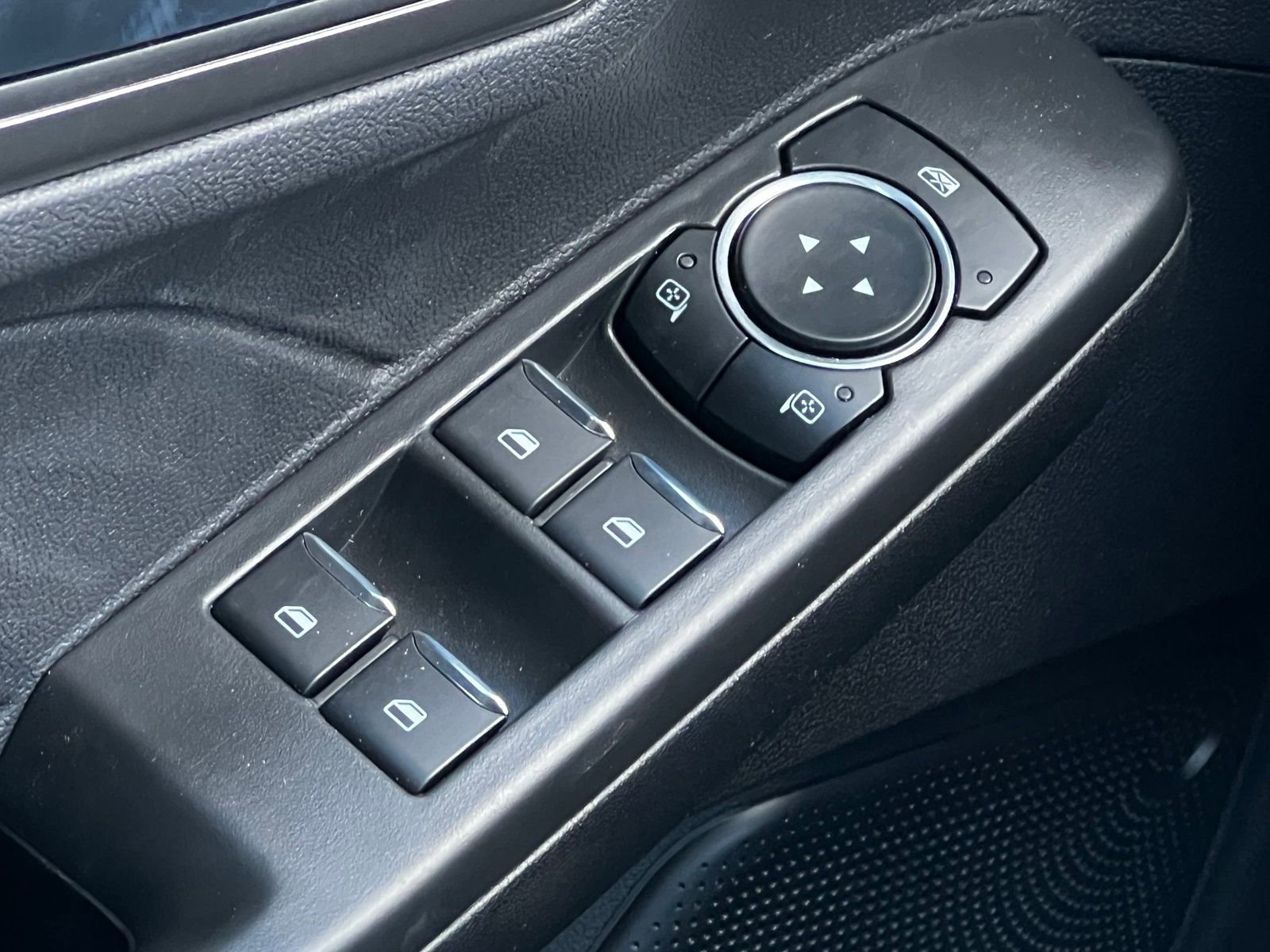 New 2026 Ford Escape SE image 34