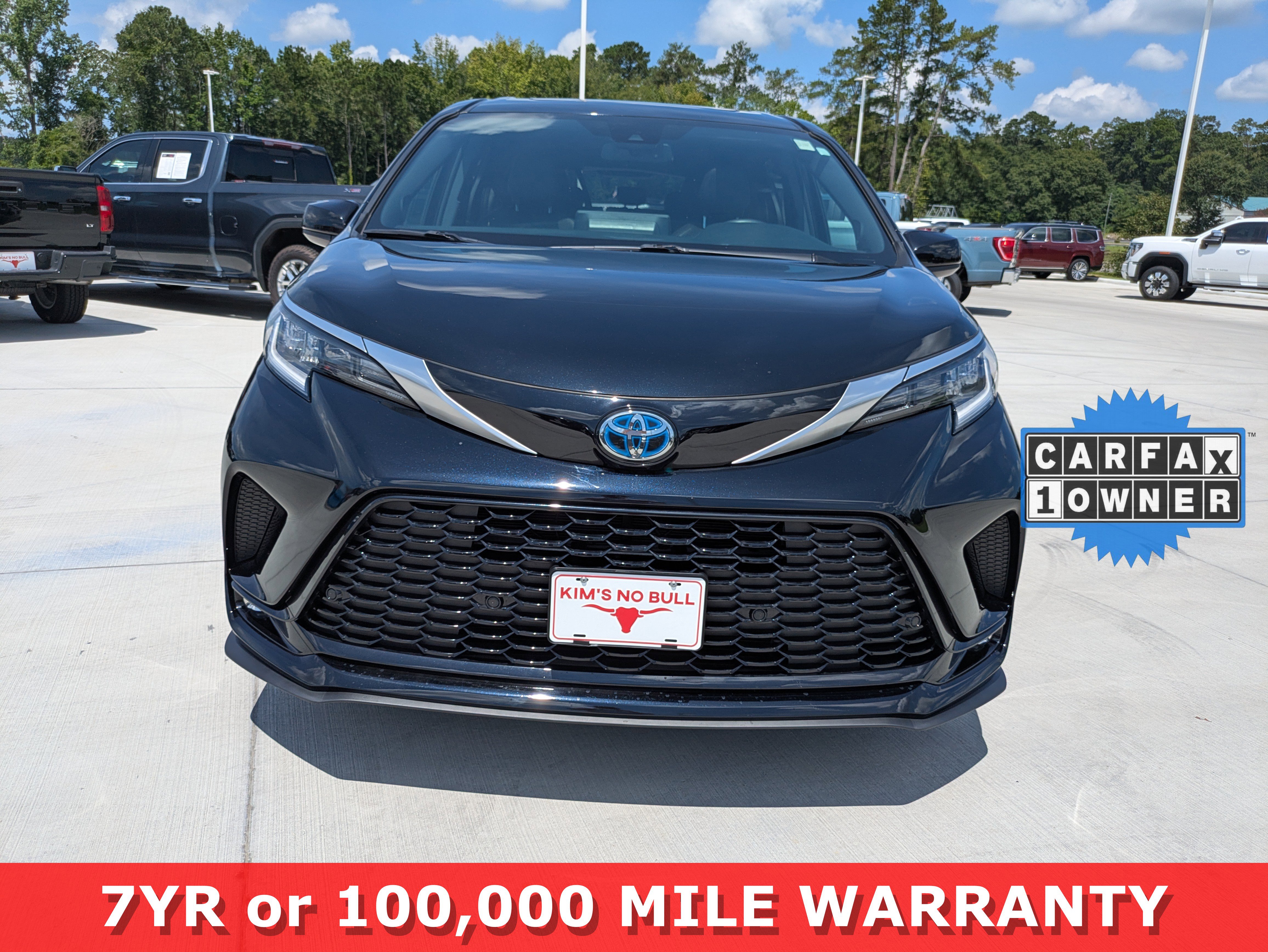 Certified 2023 Toyota Sienna XSE w/ XSE Plus Package image 2