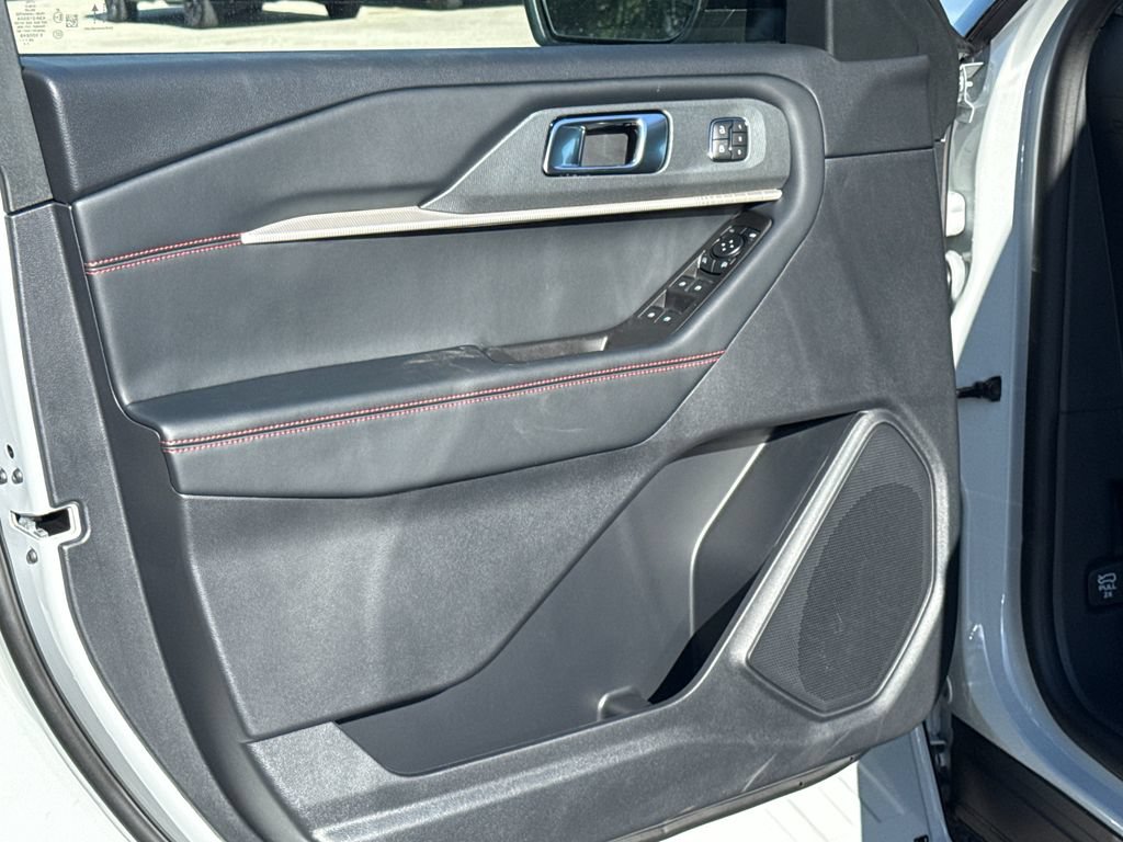 New 2027 Ford Explorer ST RWD image 18