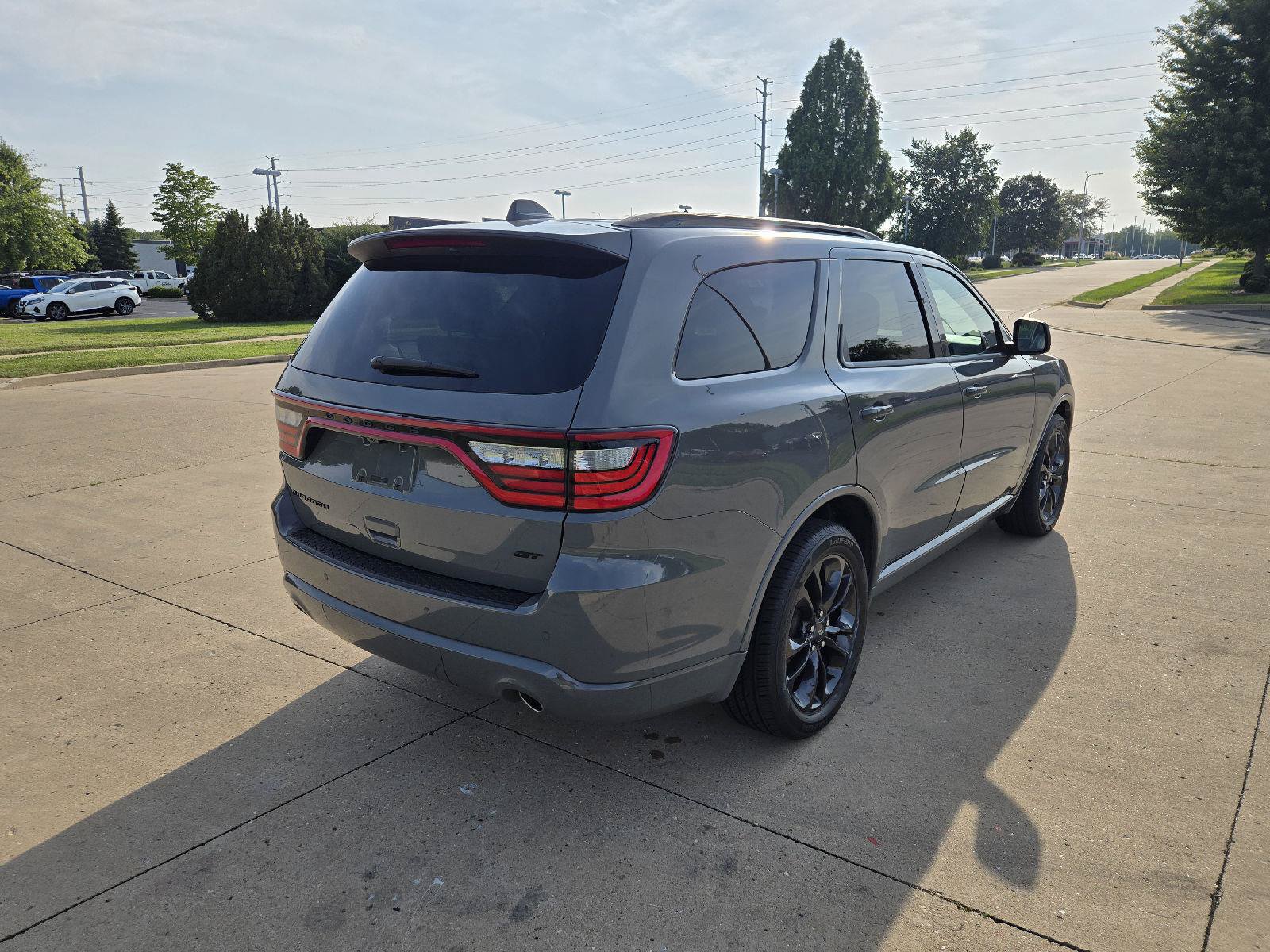 Used 2021 Dodge Durango GT RWD image 3