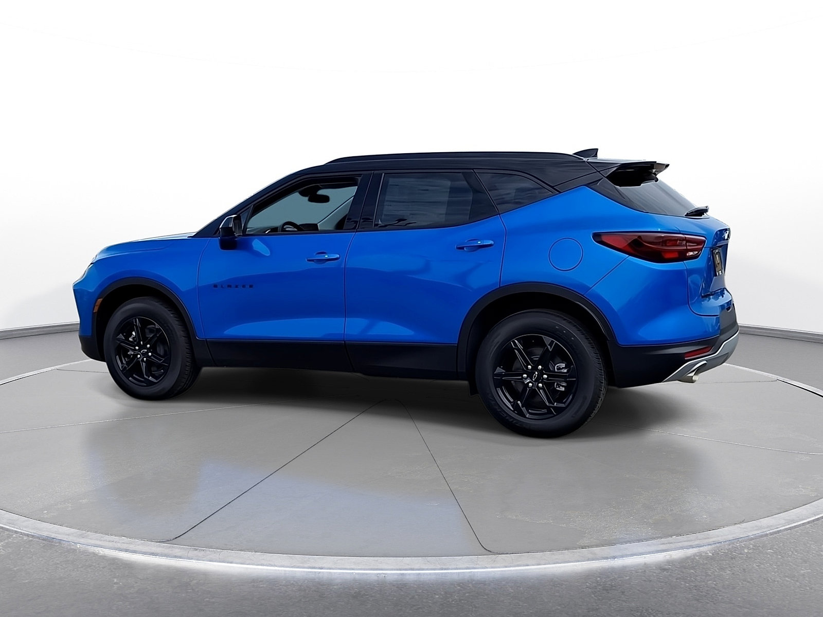 New 2026 Chevrolet Blazer LT w/ Midnight/Sport Edition AWD/4WD image 6