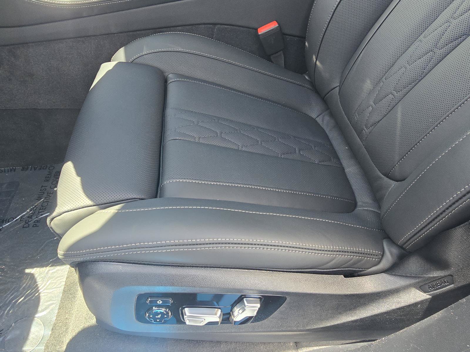 New 2026 BMW X5 M60i AWD/4WD image 16