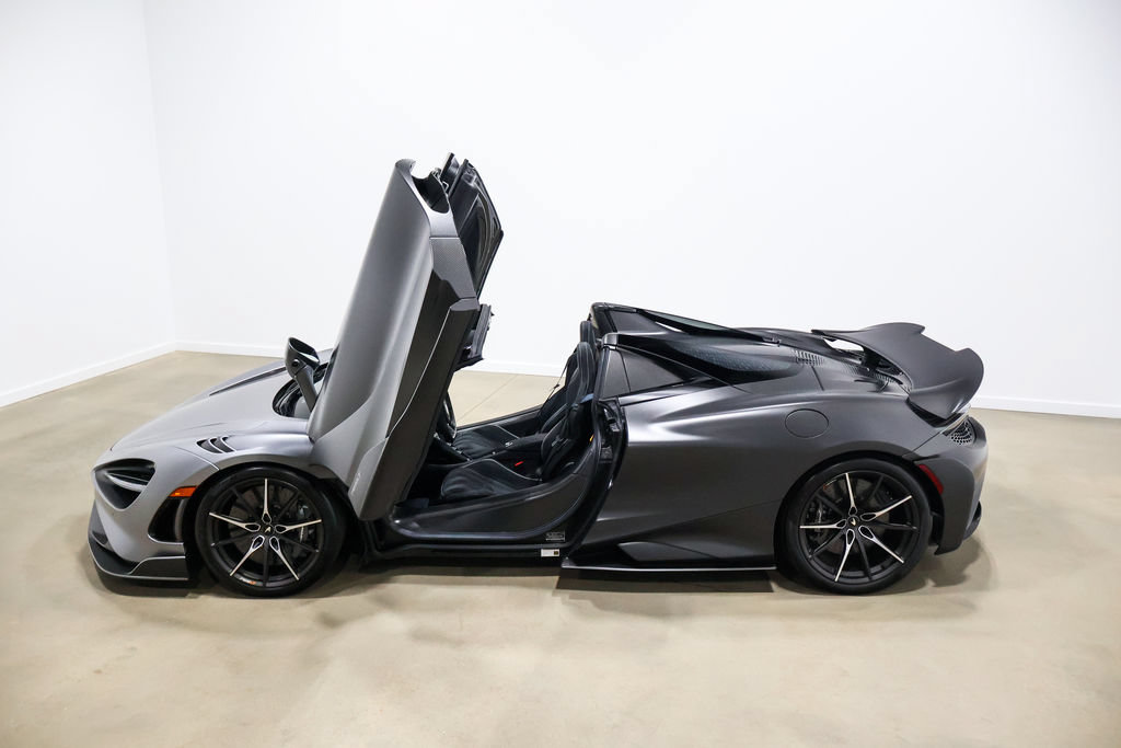 Used 2022 McLaren 765LT RWD image 34