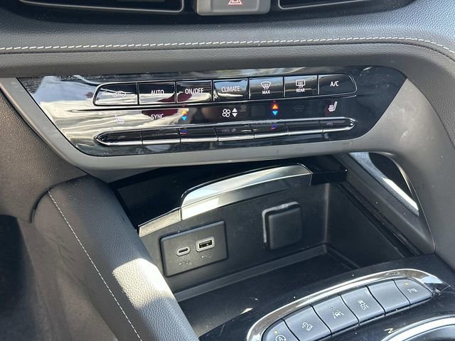 Used 2023 Buick Envision Essence w/ Sport Touring Package image 27