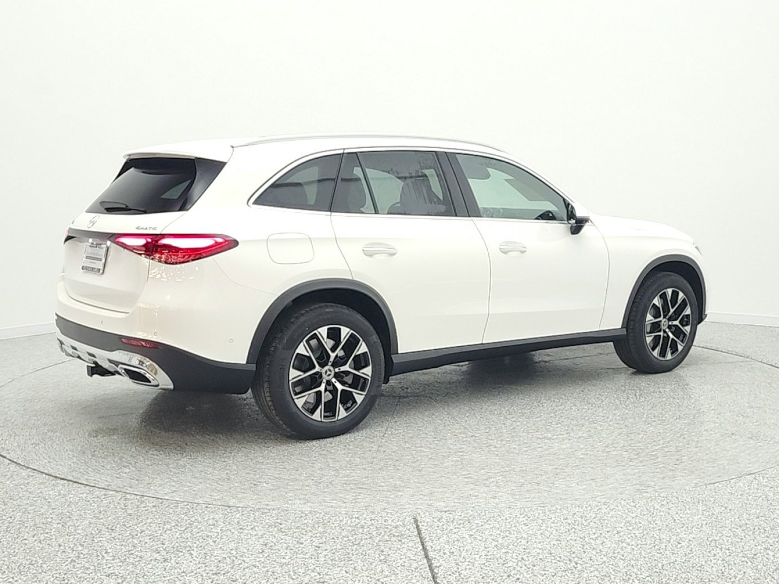 New 2026 Mercedes-Benz GLC 350e 4MATIC image 5