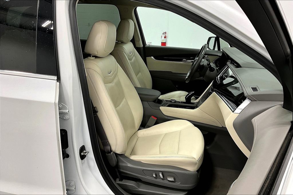 Used 2021 Cadillac XT6 Premium Luxury image 10