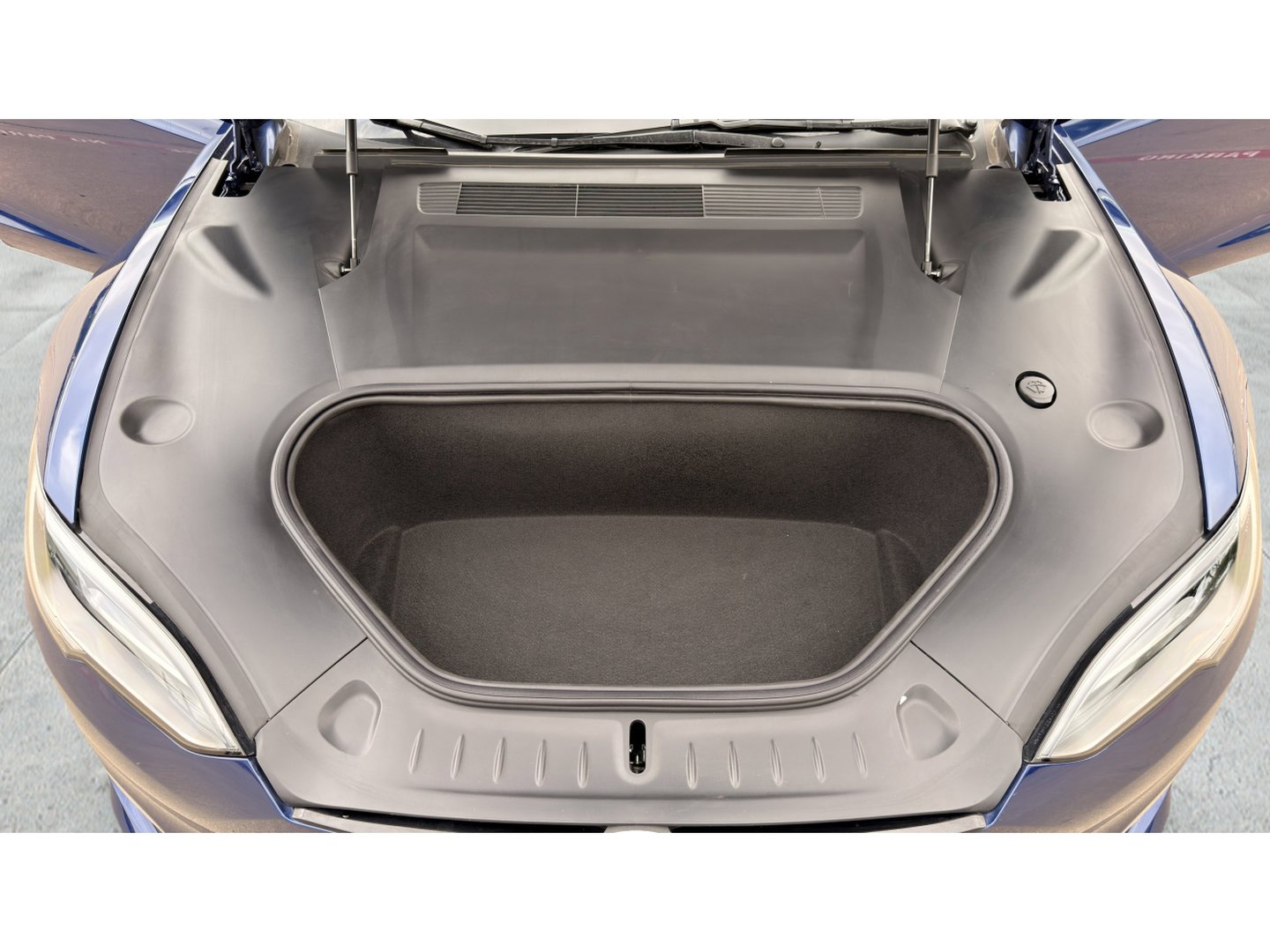 Used 2025 Tesla Model S image 14