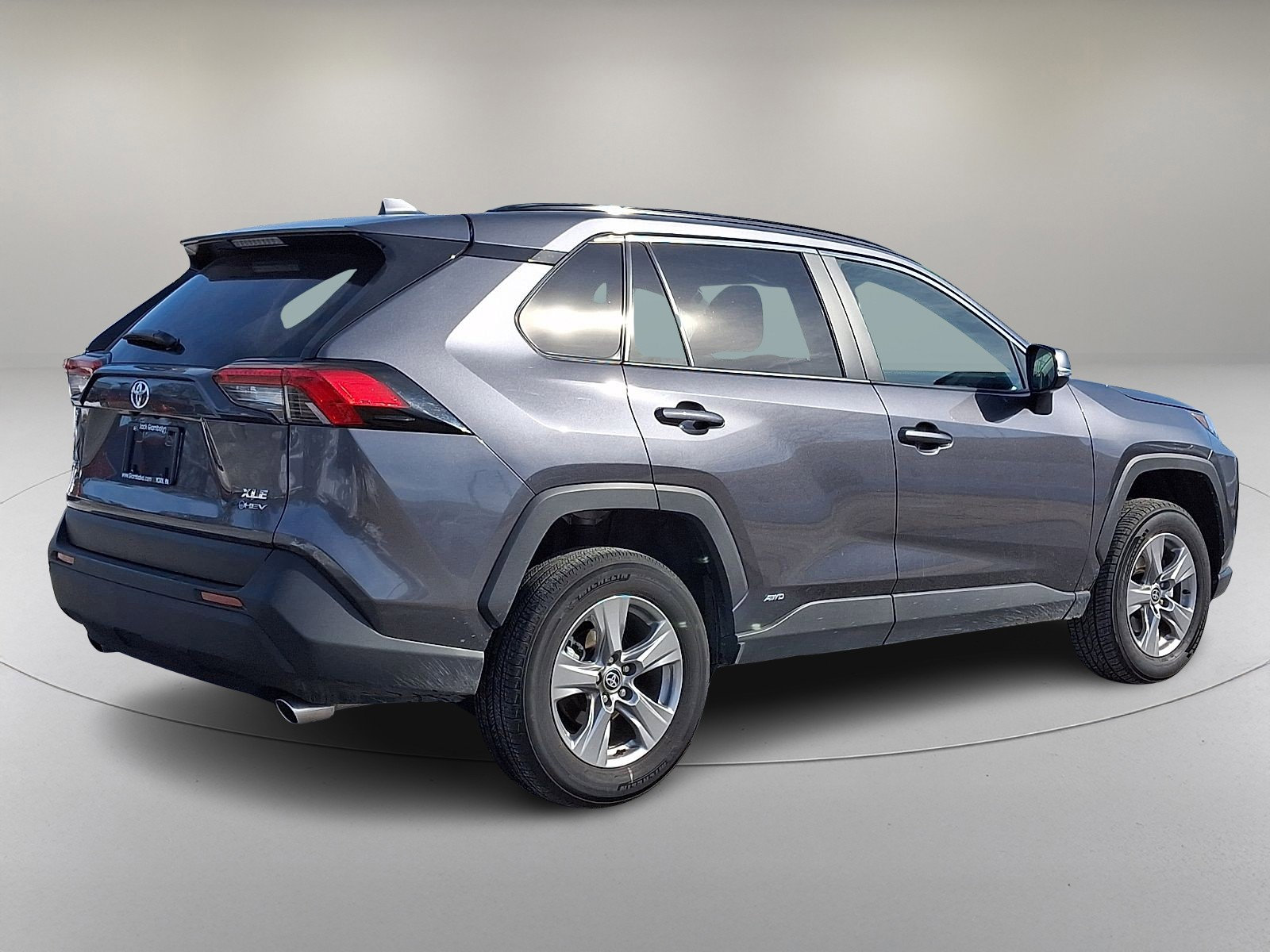 Used 2025 Toyota RAV4 XLE image 11