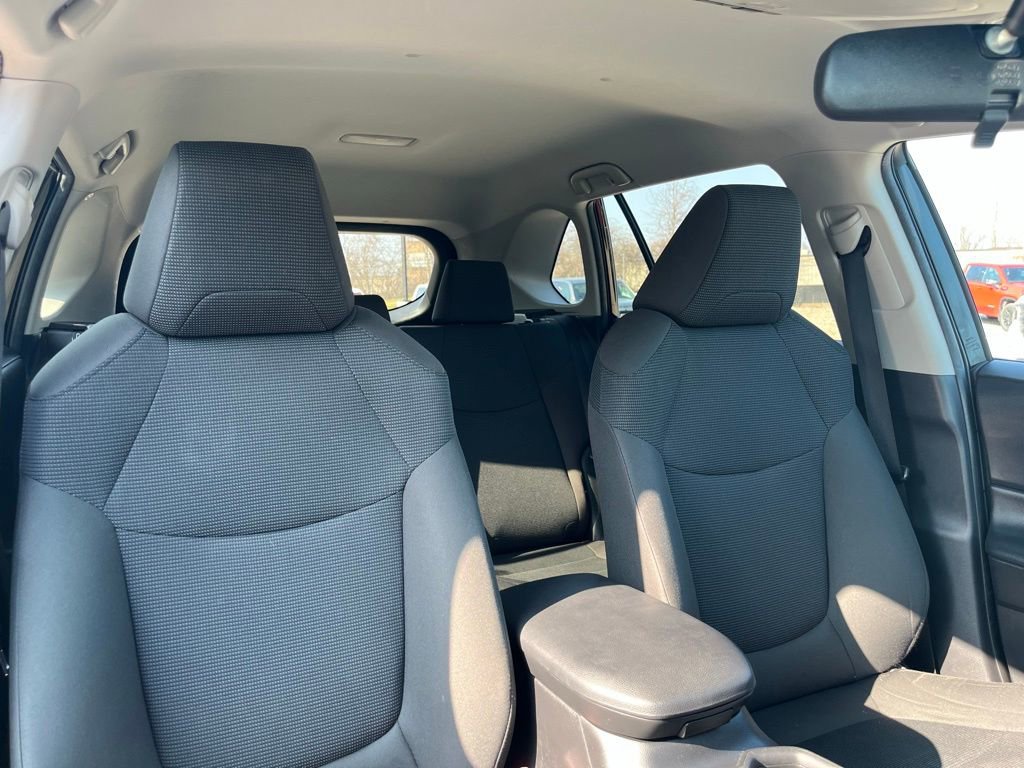 Used 2024 Toyota RAV4 LE image 35