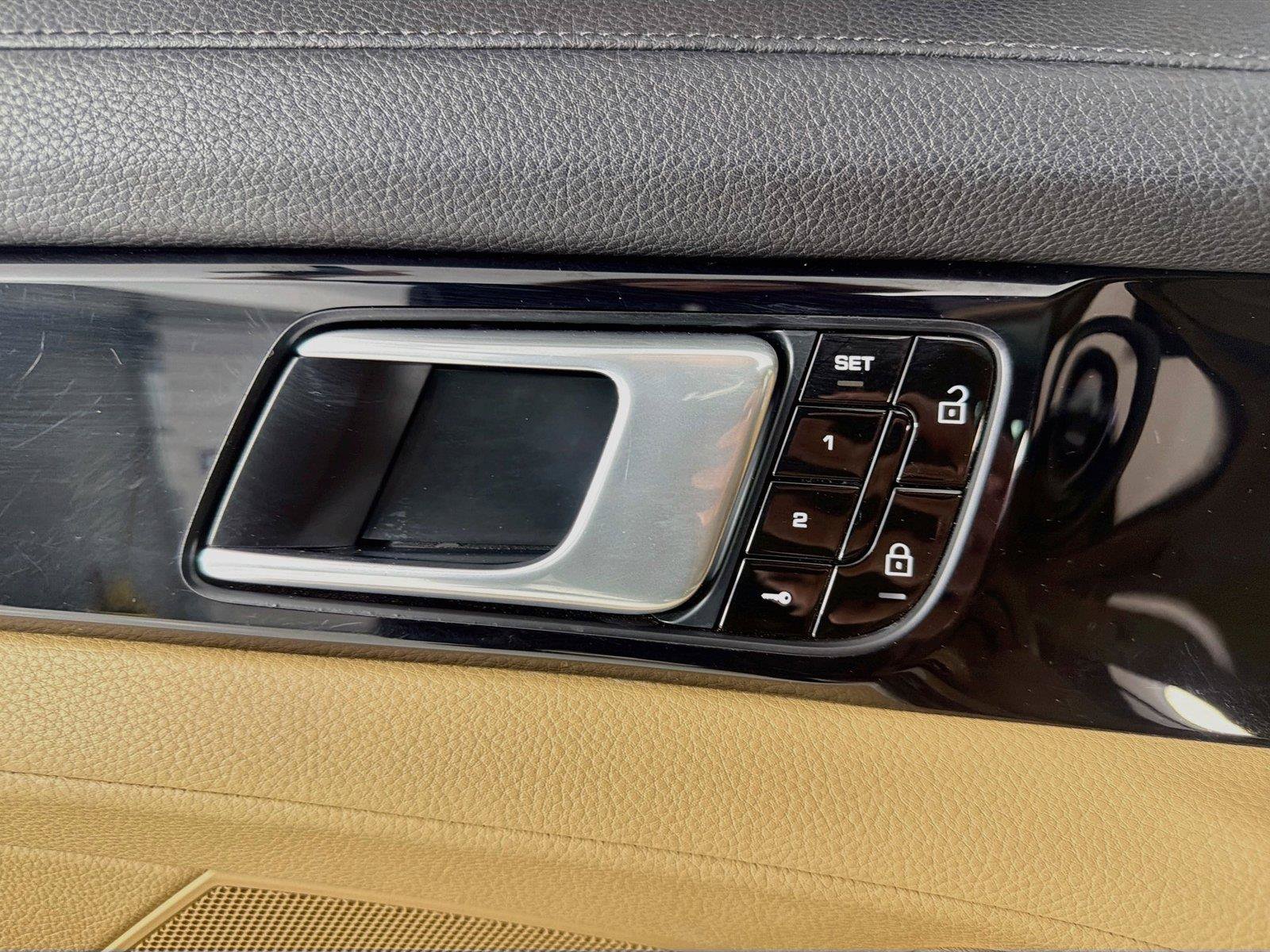 Certified 2020 Porsche Panamera 4 AWD/4WD image 8