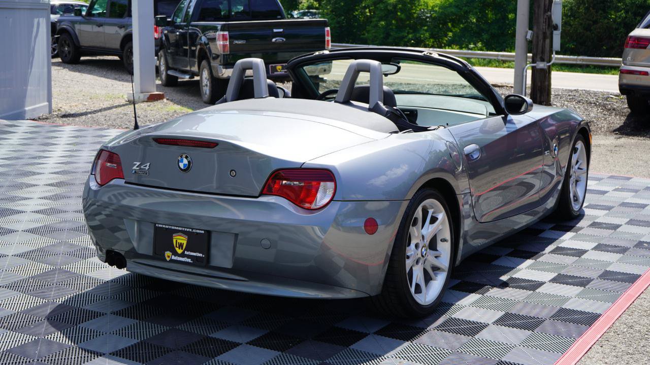 Used 2008 BMW Z4 3.0i w/ Premium Pkg RWD image 16