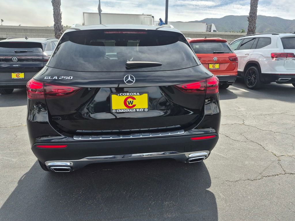 Used 2025 Mercedes-Benz GLA 250 image 10