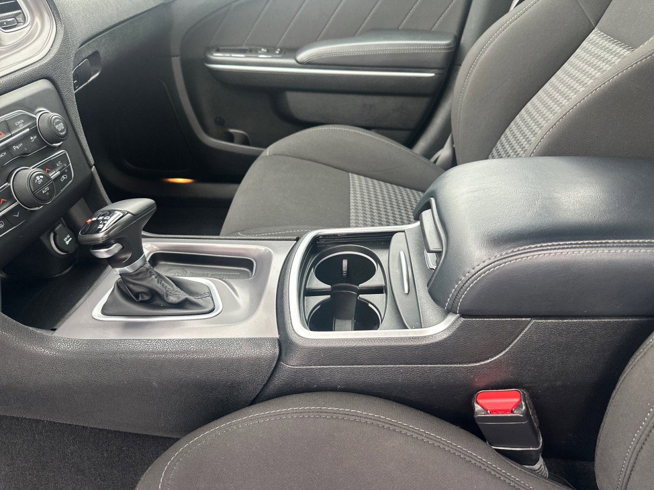 Used 2023 Dodge Charger Scat Pack w/ Harman/Kardon Audio Group RWD image 33