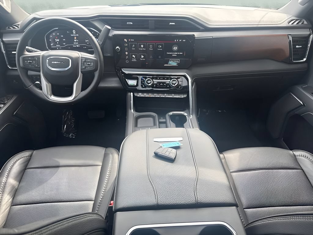 Used 2025 GMC Sierra 2500 Denali AWD/4WD image 15