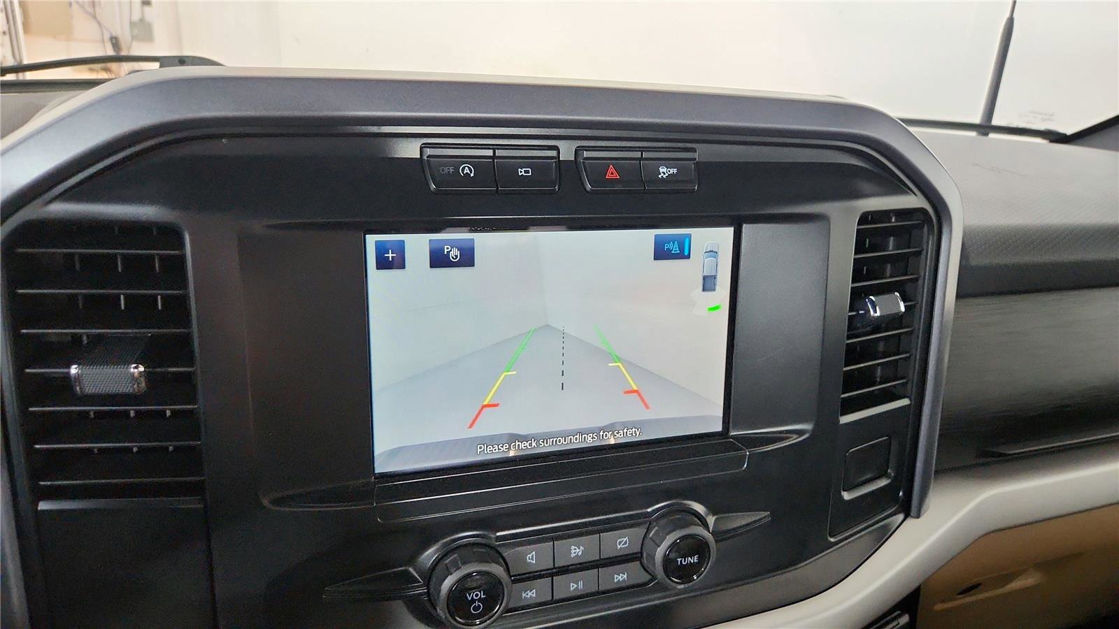 Used 2023 Ford F150 XLT AWD/4WD image 28
