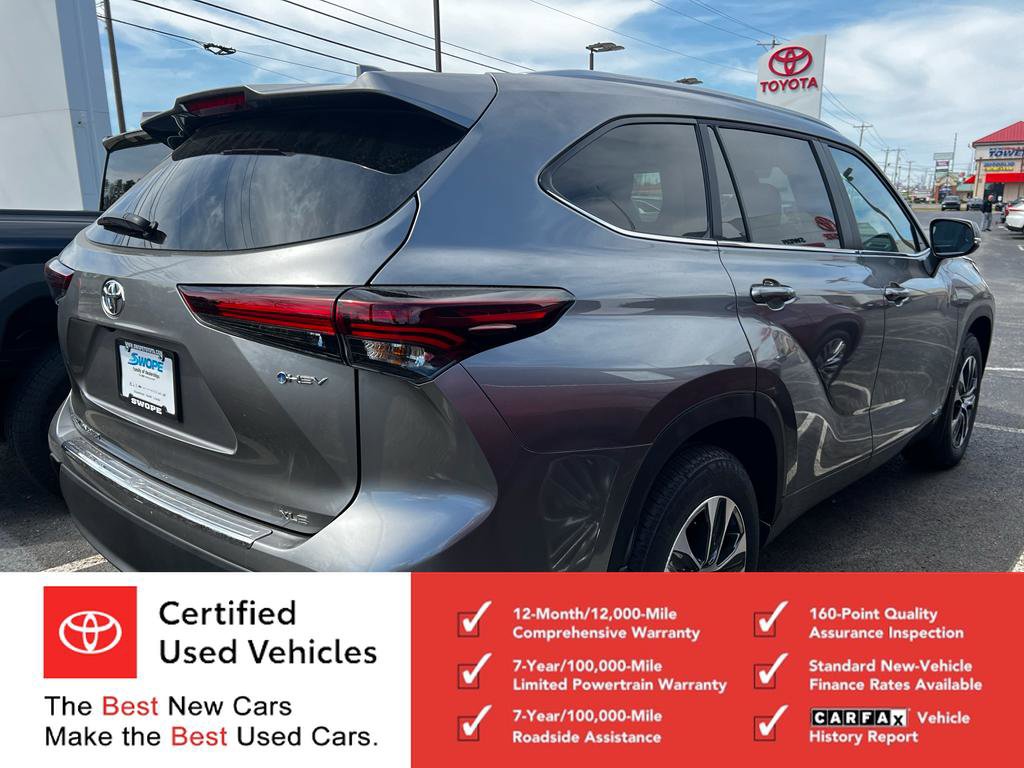 Certified 2026 Toyota Highlander XLE image 2