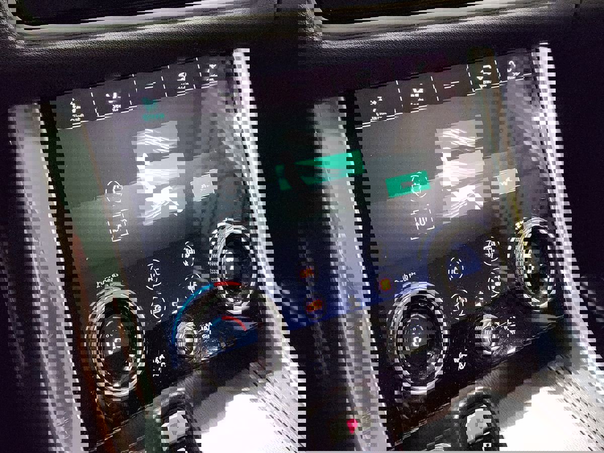 Used 2019 Land Rover Range Rover Sport HSE image 39