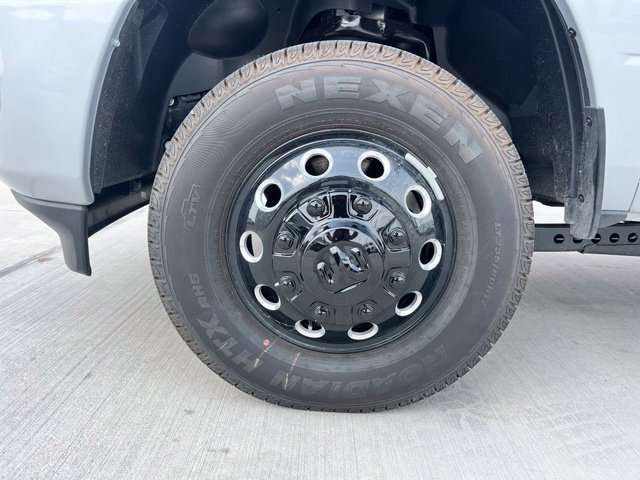 New 2027 RAM 3500 Lone Star AWD/4WD image 7