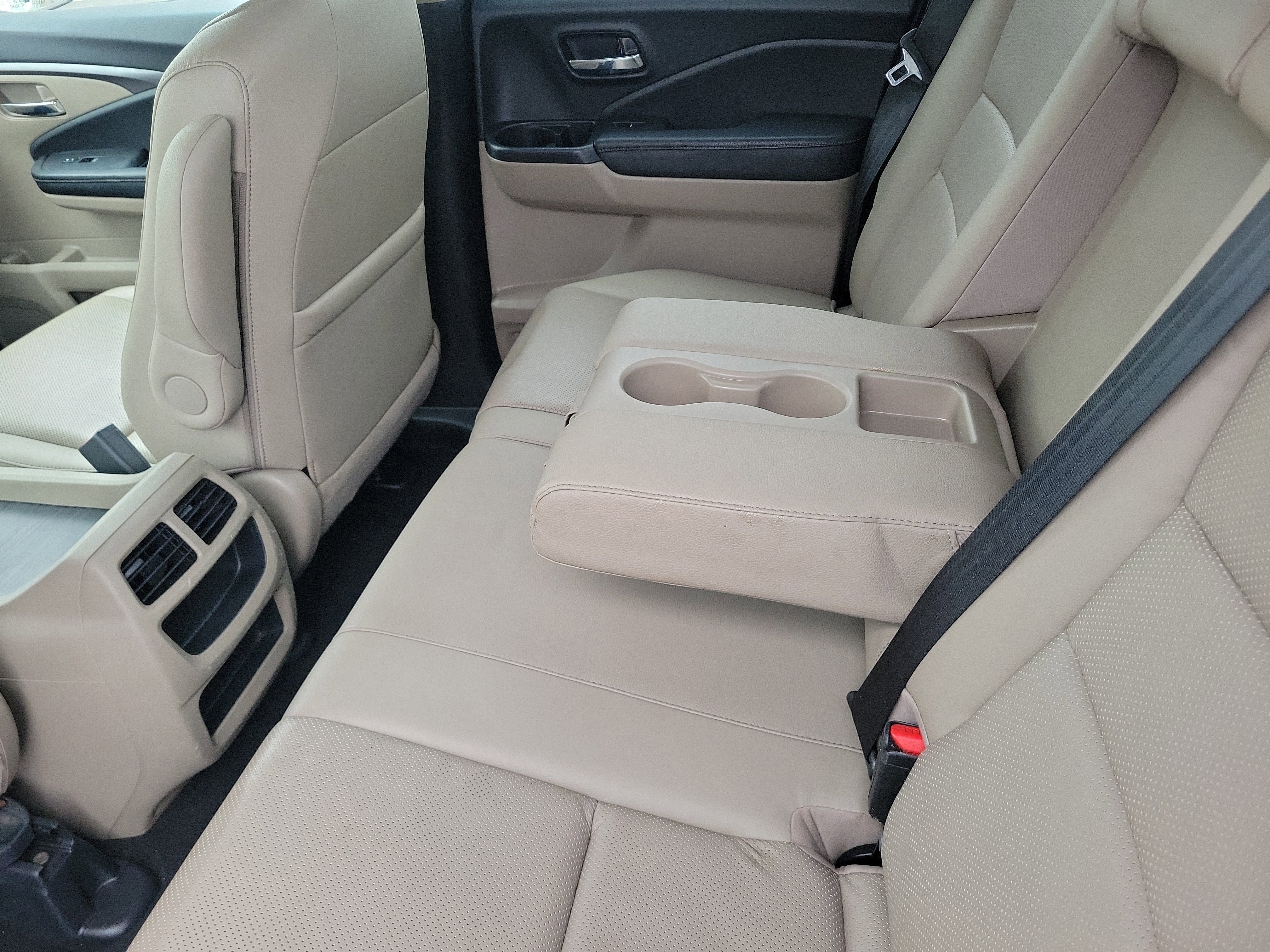 Used 2017 Honda Ridgeline RTL image 11