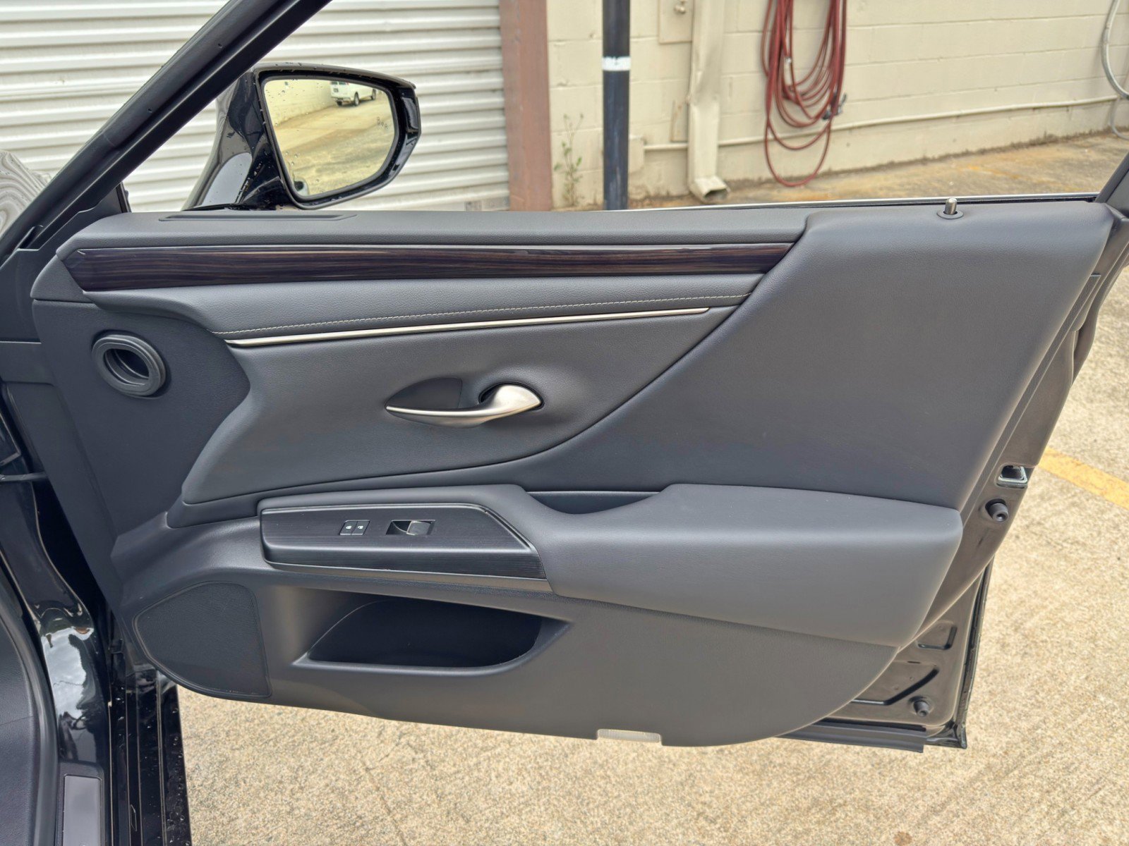 Used 2021 Lexus ES 300h w/ Premium Package FWD image 46