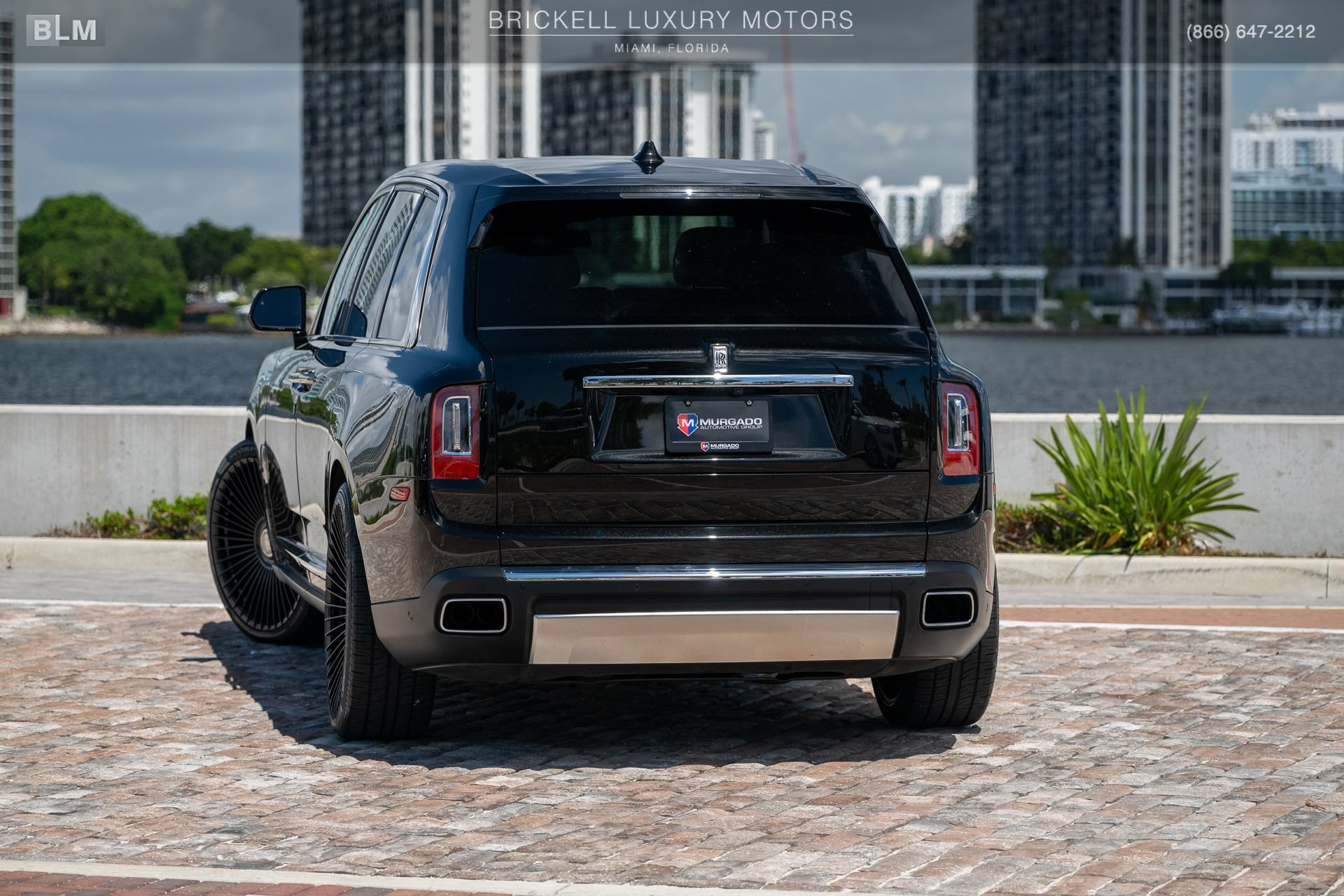 Used 2022 Rolls-Royce Cullinan AWD/4WD image 3