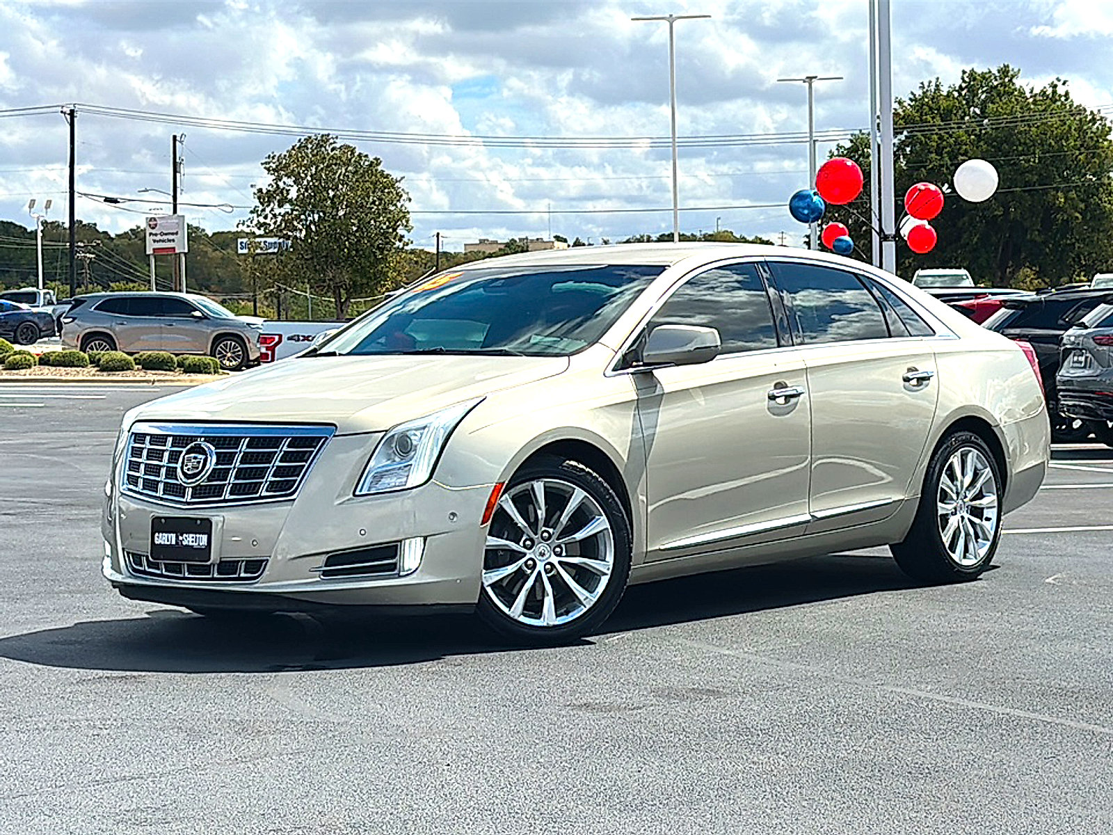 Used 2015 Cadillac XTS Luxury w/ Driver Awareness Package FWD image 2