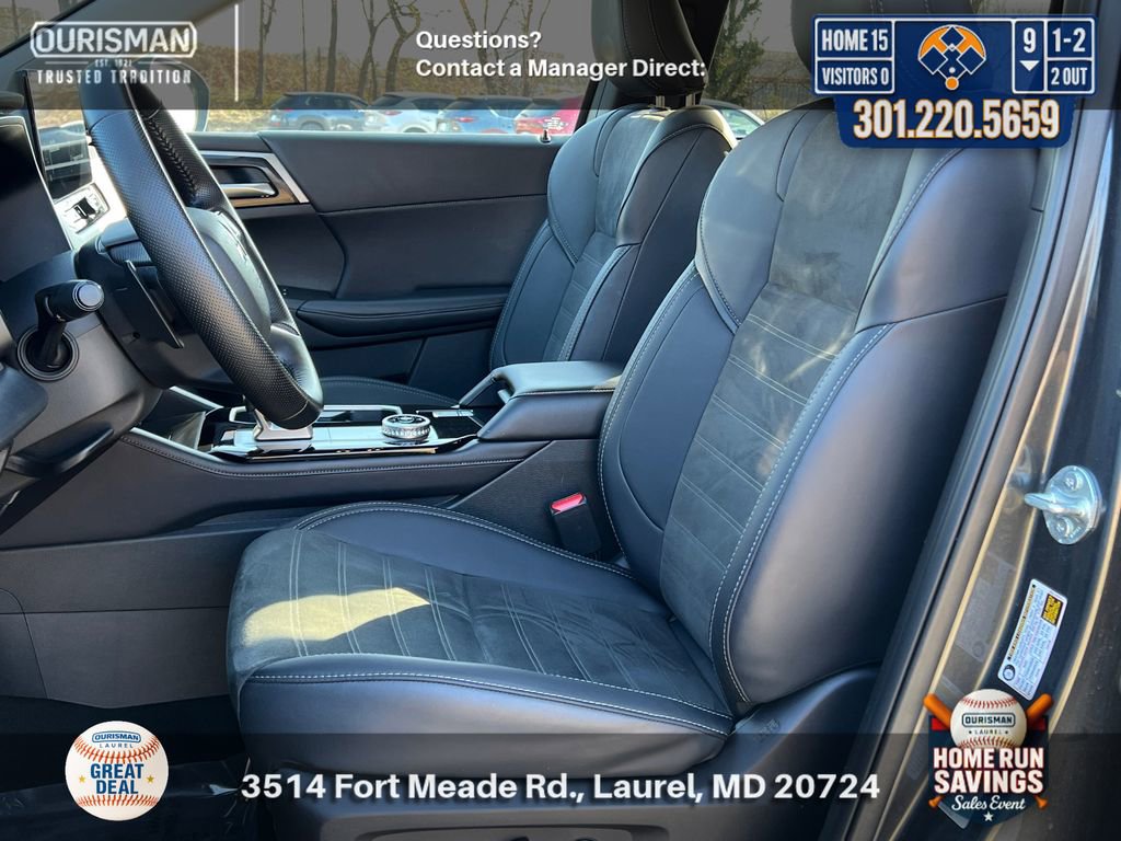 Used 2025 Mitsubishi Outlander SE image 6