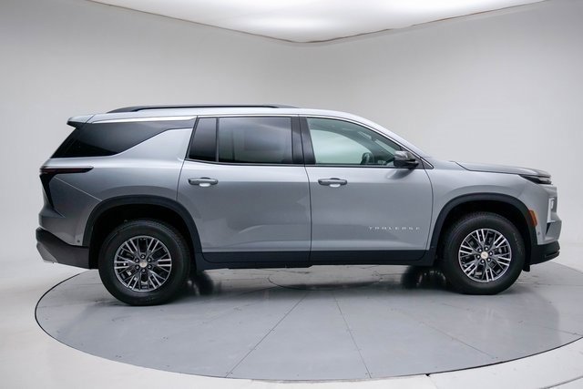 New 2026 Chevrolet Traverse LT w/ Enhanced Driving Package image 9