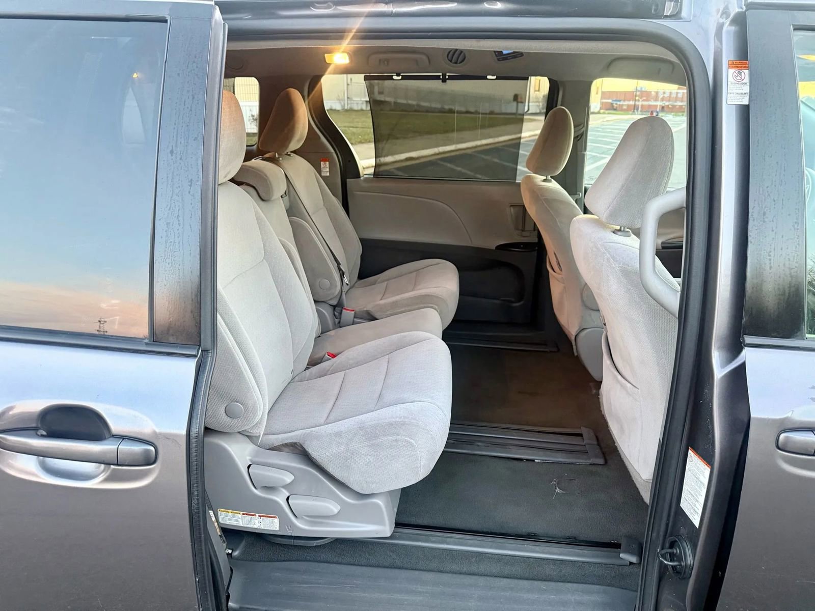 Used 2020 Toyota Sienna LE image 15