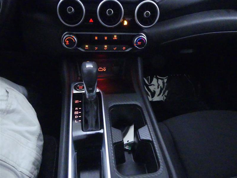 Used 2025 Nissan Sentra SV FWD image 15